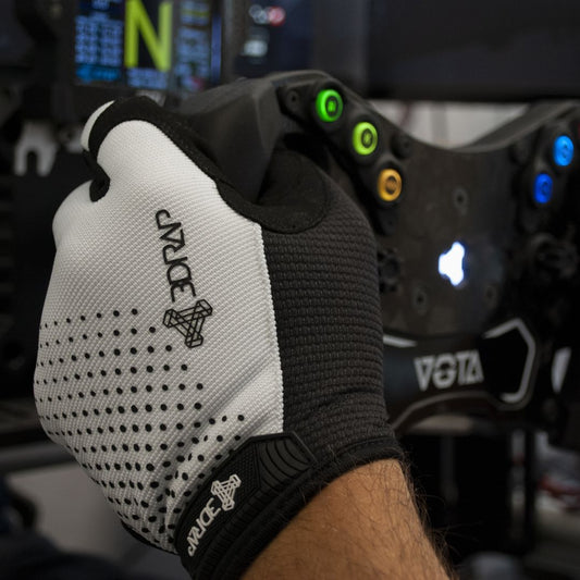 SimRacing PRO Grip Gloves - The perfect grip on Sim Racing Steering Wheel